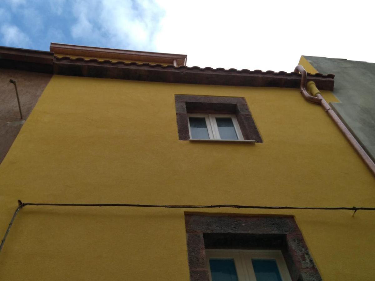 Piccola Casa Di Sardegna Apartment Villanova Monteleone Luaran gambar